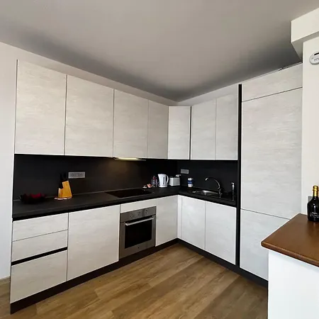 شقة Dennis House - Larihome A86 غْرافيدونا